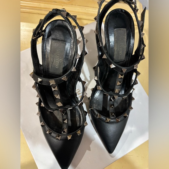 Valentino Garavani Rockstud Ankle Strap Pumps 100MM, Size: 37.5 - Picture 8 of 16